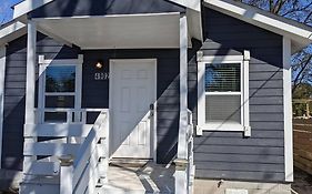 3 Bedroom Hardwood Palace Of Charleston